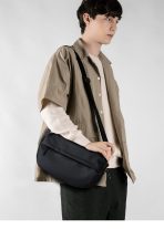 Túi messenger đeo vai nam vải bố trơn màu đen nhỏ gọn thể thao, đi học, đi chơi,  du lịch ACMBM02 - Ảnh 12